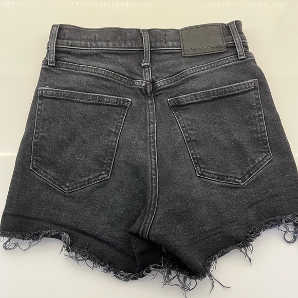 Denim Forum The Arlo Short - Picture 2 of 6